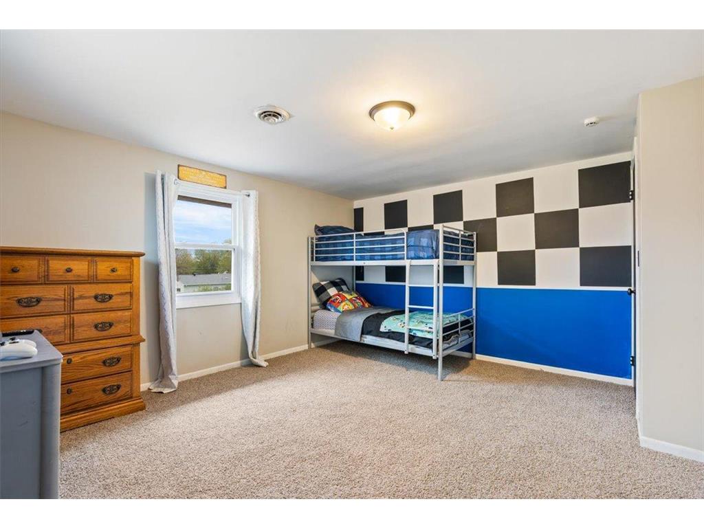 912 10th Street Gaylord MN 55334 7099400 image21