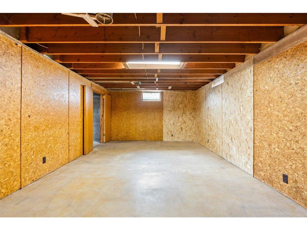 912 10th Street Gaylord MN 55334 7099400 image29