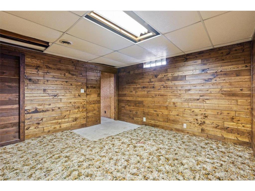 912 10th Street Gaylord MN 55334 7099400 image32