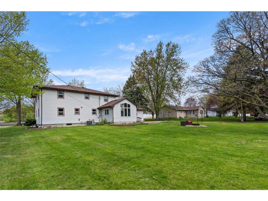 912 10th Street Gaylord MN 55334 7099400 image33