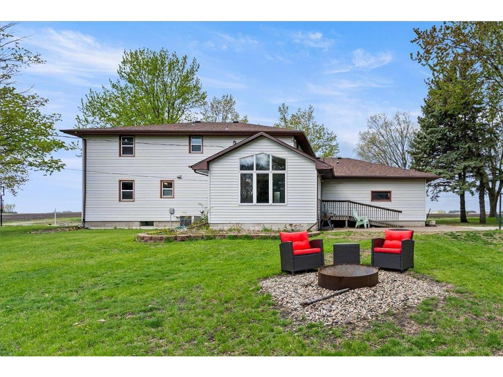 912 10th Street Gaylord MN 55334 7099400 image34