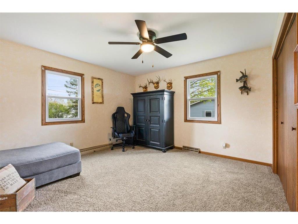 912 10th Street Gaylord MN 55334 7099400 image6