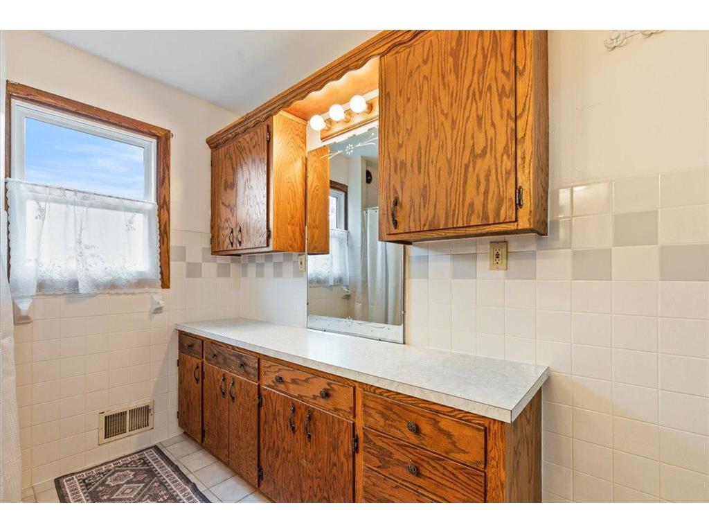 912 10th Street Gaylord MN 55334 7099400 image9