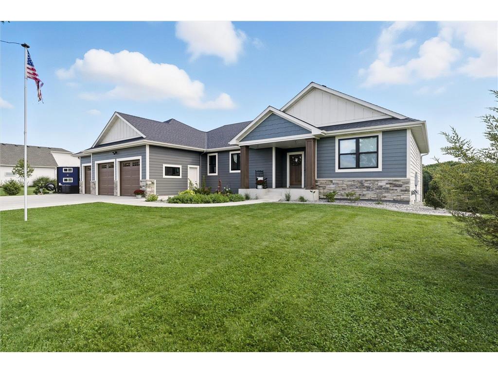 912 14th Street NE Montgomery MN 56069 7073988 image2