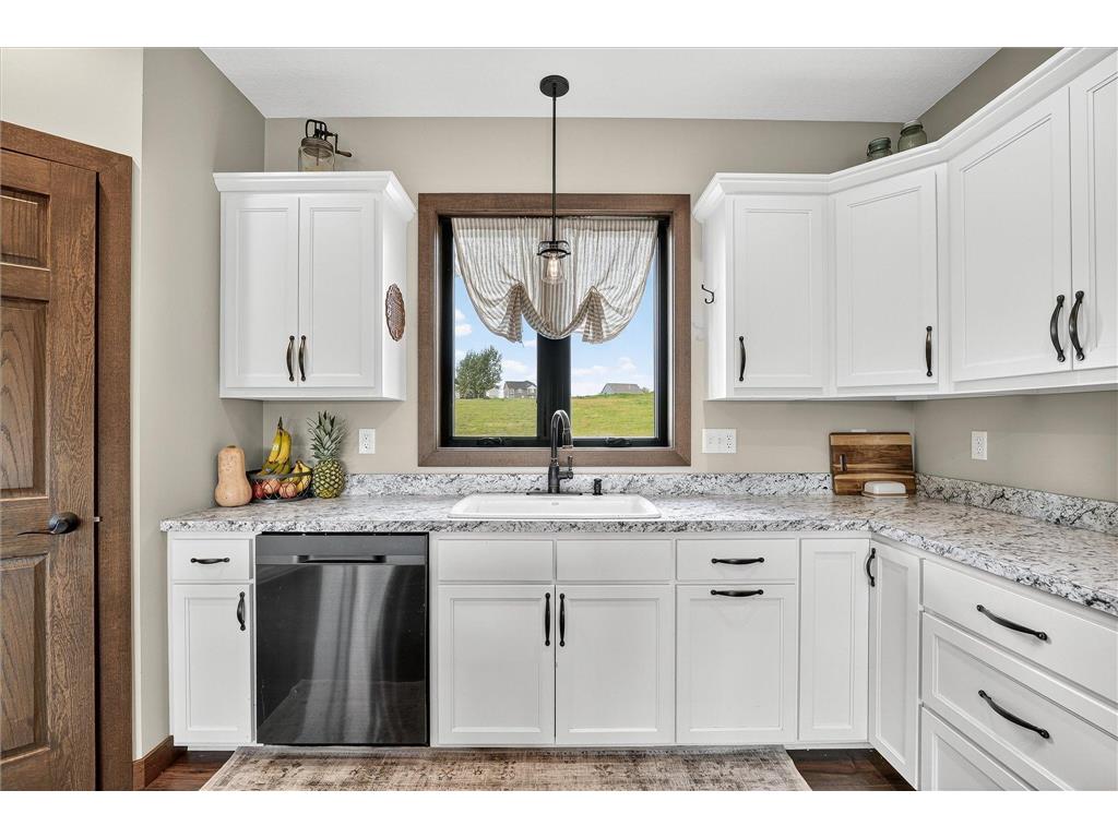 912 14th Street NE Montgomery MN 56069 7073988 image7