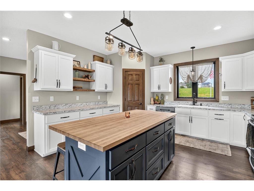 912 14th Street NE Montgomery MN 56069 7073988 image9