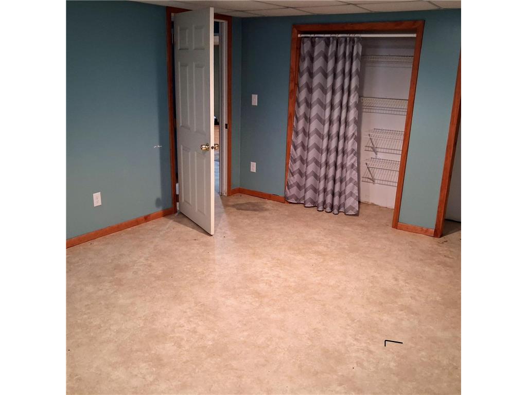 912 3rd Street NE Roseau MN 56751 7053031 image11