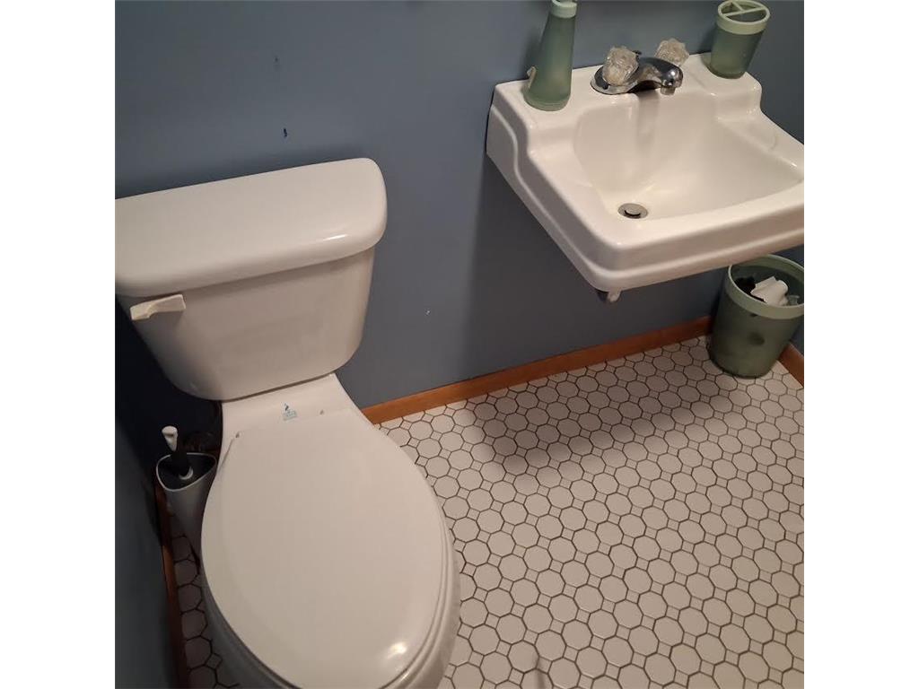 912 3rd Street NE Roseau MN 56751 7053031 image18