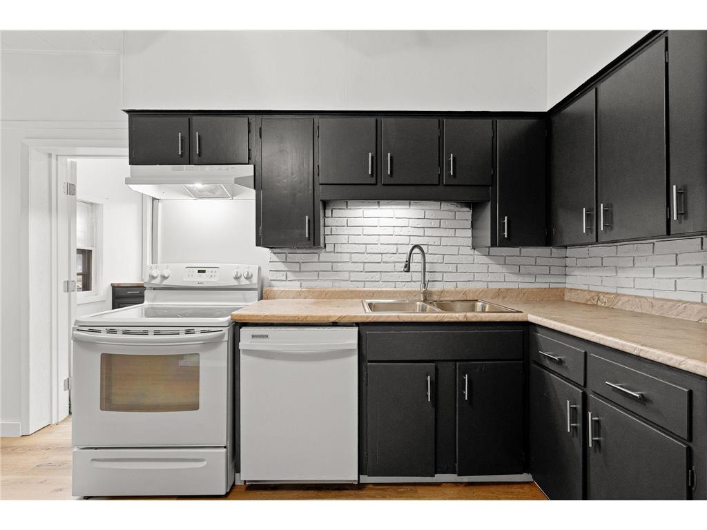 912 5th Avenue NE Austin MN 55912 6773415 image1