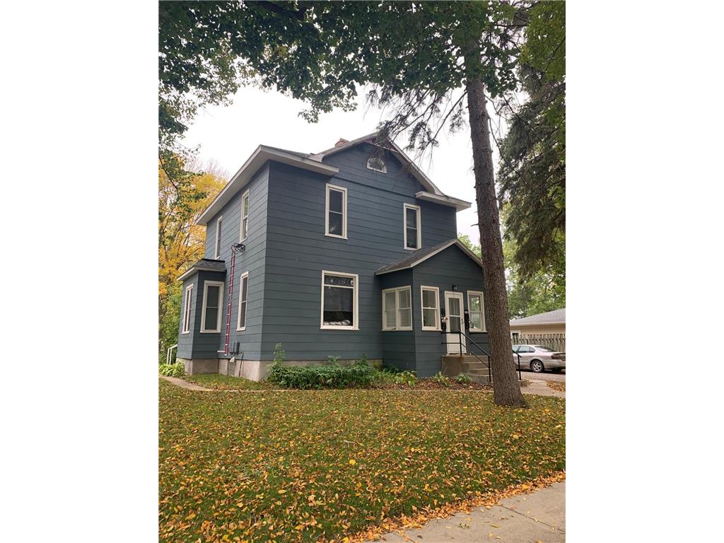 912 5th Street SW Willmar MN 56201 6443689 image1