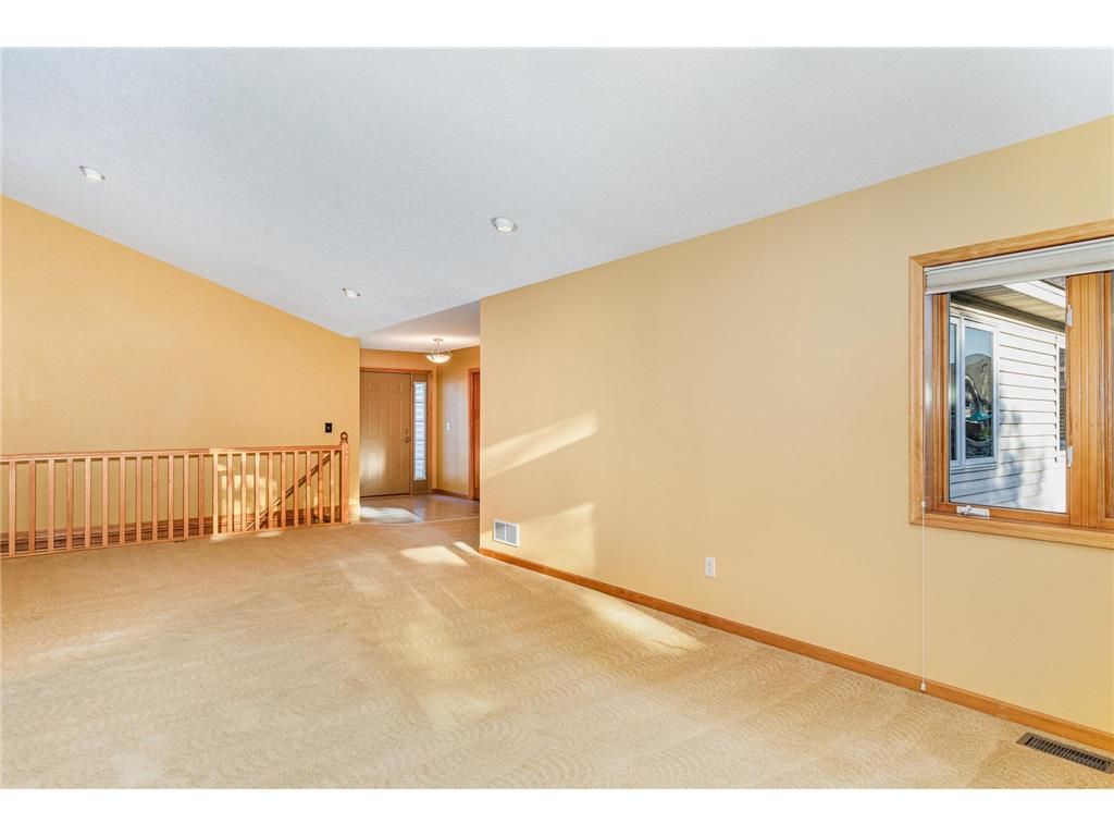 912 Aurora Circle Red Wing MN 55066 6822651 image7