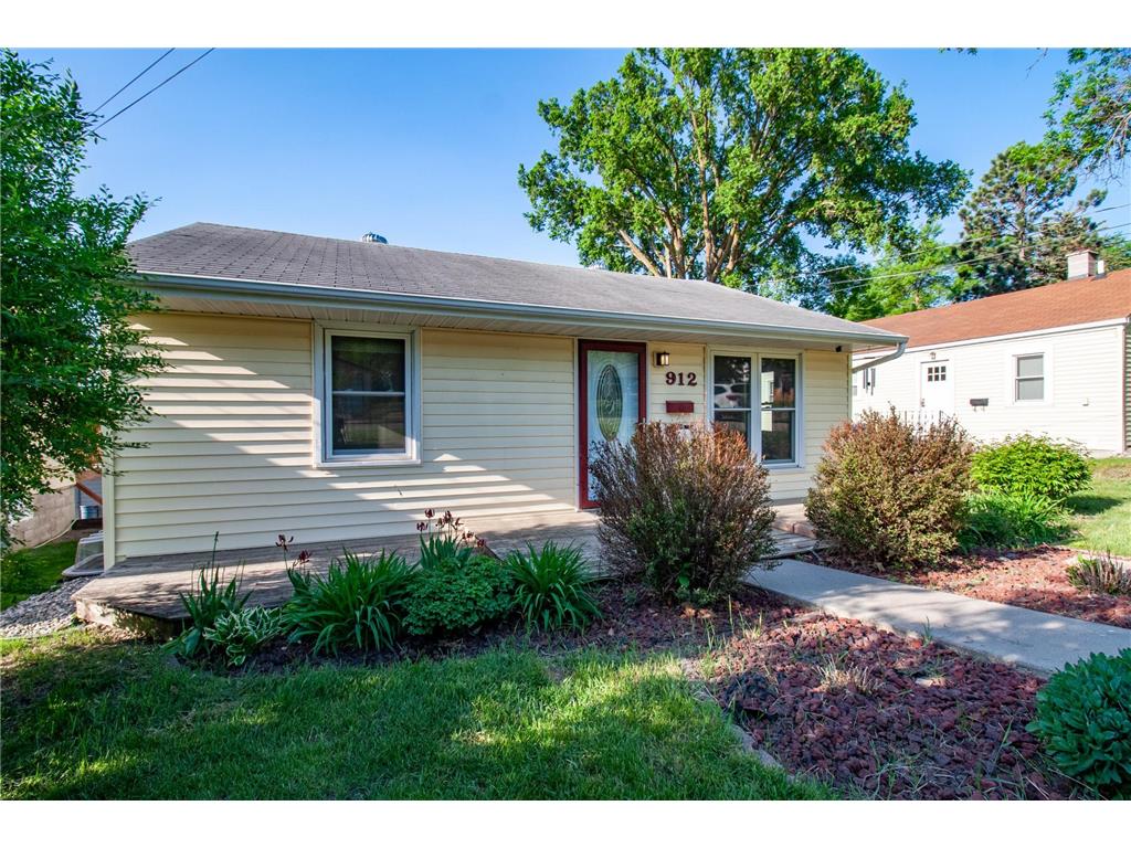 912 E Highland Avenue Fergus Falls MN 56537 7082113 image15
