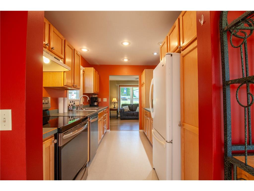 912 E Highland Avenue Fergus Falls MN 56537 7082113 image22