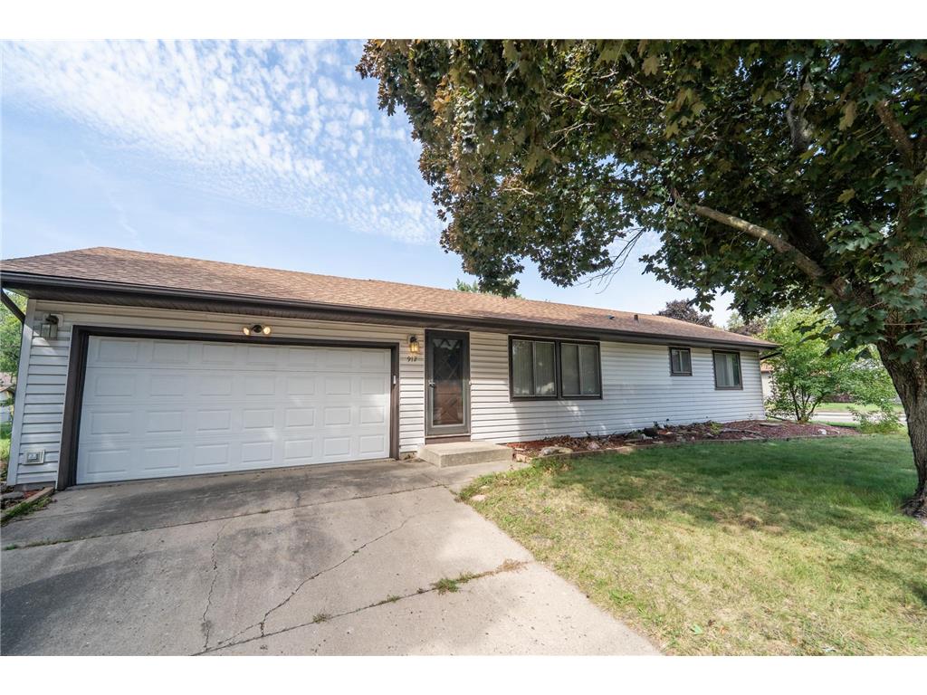 912 Golding Lane Apple Valley MN 55124 6787510 image1