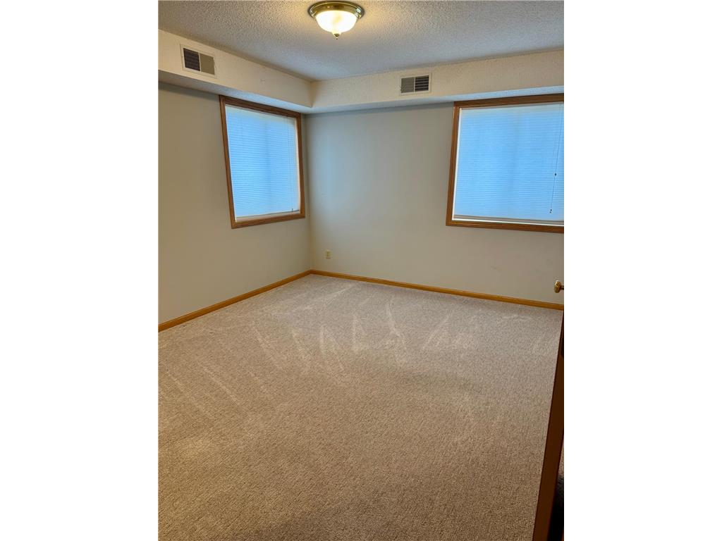 912 Hawthorne Street #106 Alexandria MN 56308 7064655 image13