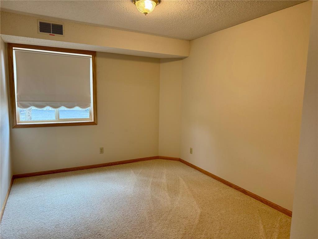 912 Hawthorne Street #106 Alexandria MN 56308 7064655 image17