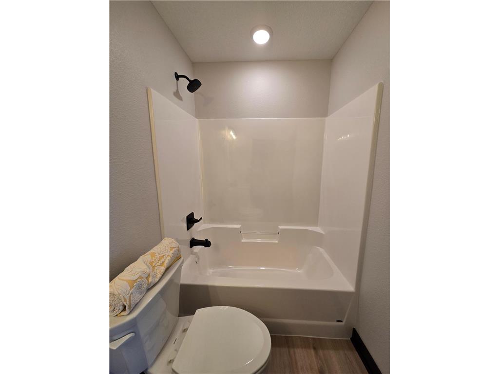 912 Katelyn Circle NE Montgomery MN 56069 7027679 image17