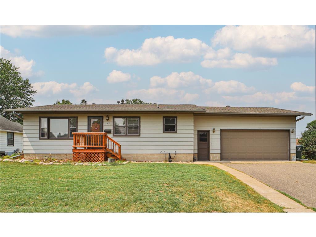 912 SE 12th Street Brainerd MN 56401 6410111 image1