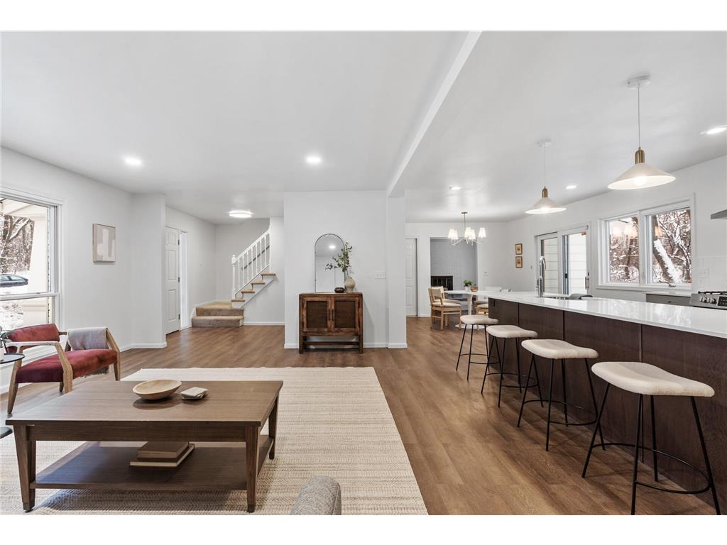 912 Thoreau Drive, Burnsville, MN, 55337 MLS 7585115 Edina Realty