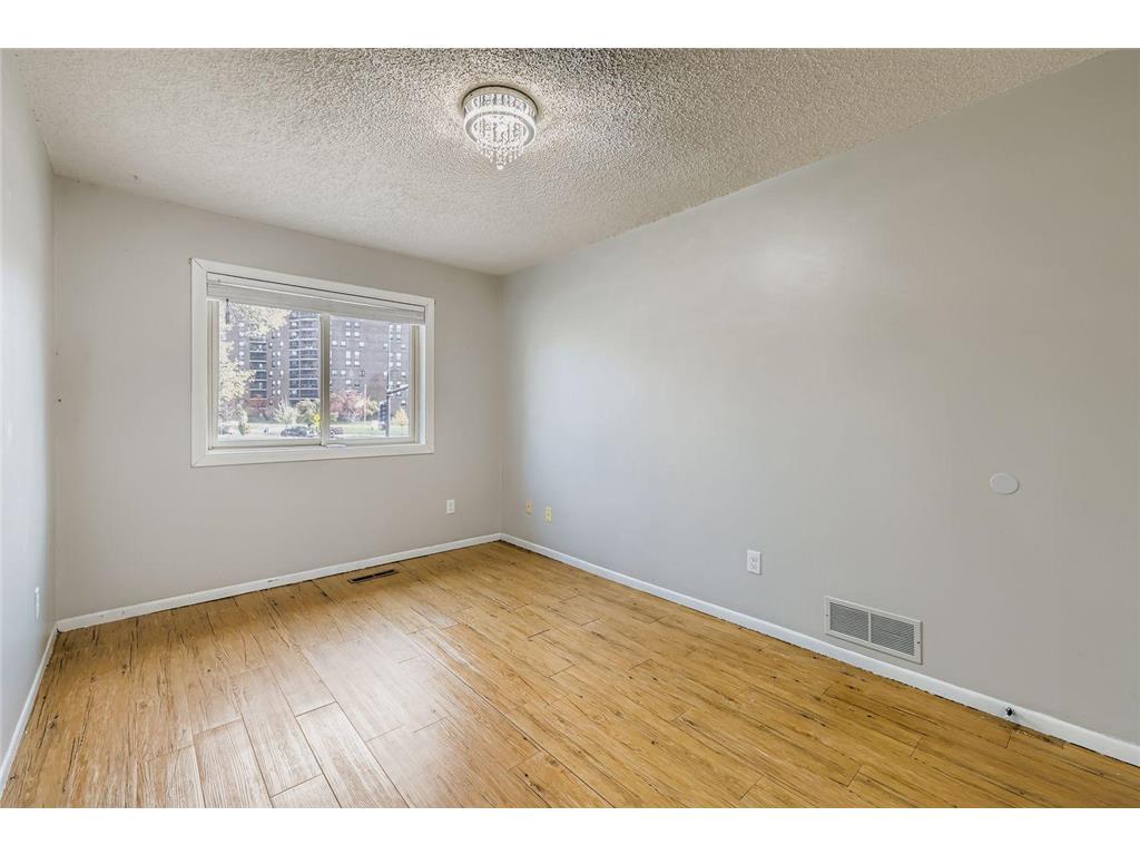 912 W 66th Street Richfield MN 55423 6812630 image20