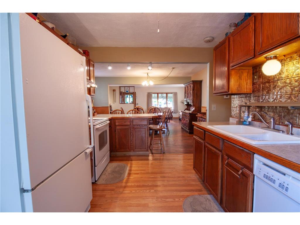 912 W Linden Street Fergus Falls MN 56537 7089320 image36