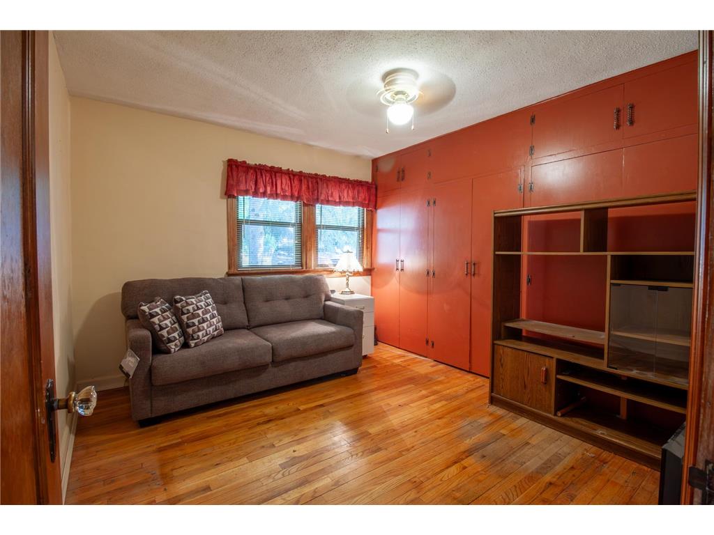 912 W Linden Street Fergus Falls MN 56537 7089320 image42