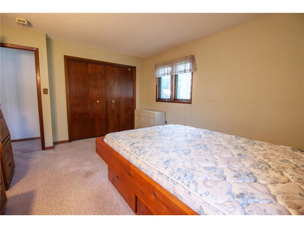 912 W Linden Street Fergus Falls MN 56537 7089320 image46