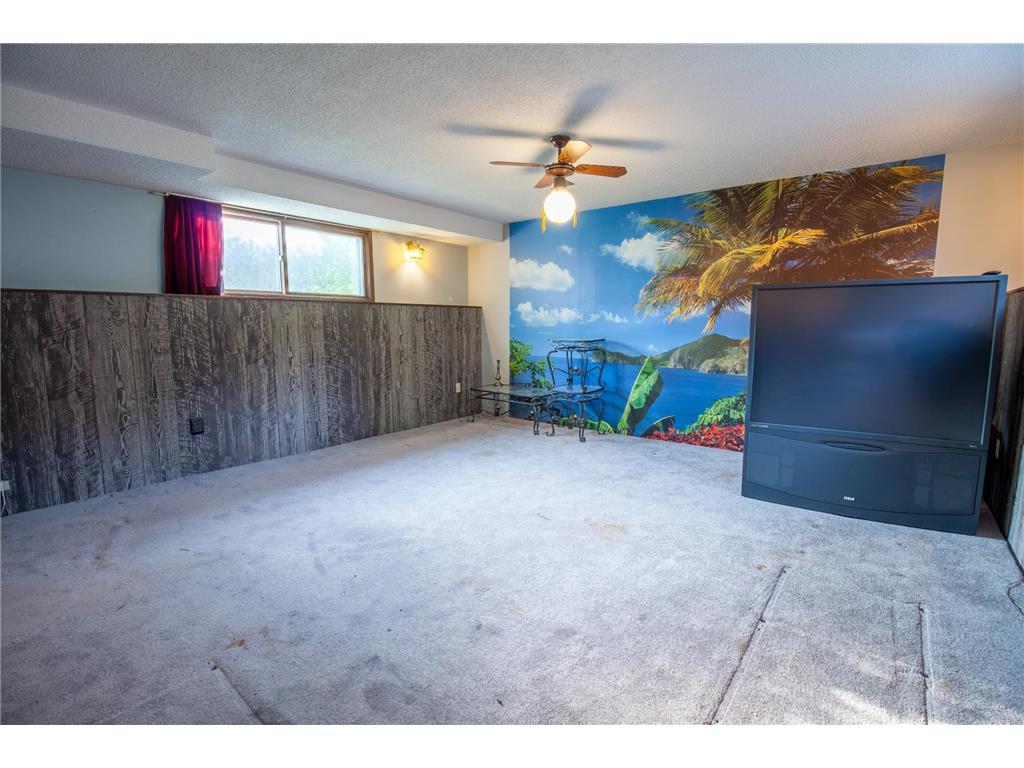912 W Linden Street Fergus Falls MN 56537 7089320 image48
