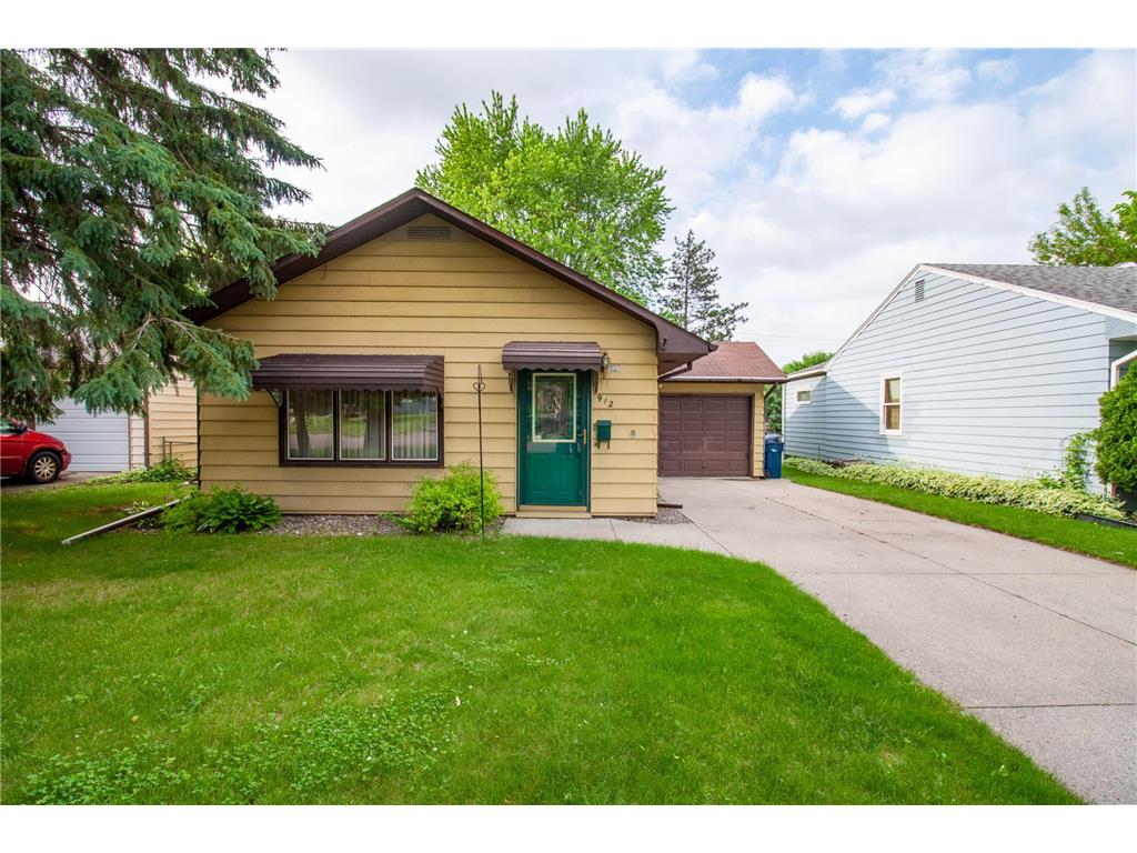 912 W Linden Street Fergus Falls MN 56537 7089320 image6