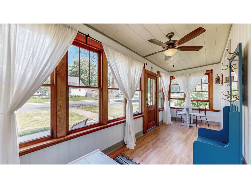 912 West Avenue, Zumbrota, MN, 55992 MLS 6568070 Edina Realty