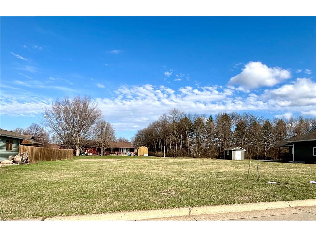 913 9th Avenue SW Pipestone MN 56164 6702351 image2