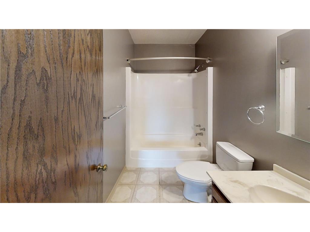 913 Abbott Street #203 Albert Lea MN 56007 - Fountain 6707472 image21