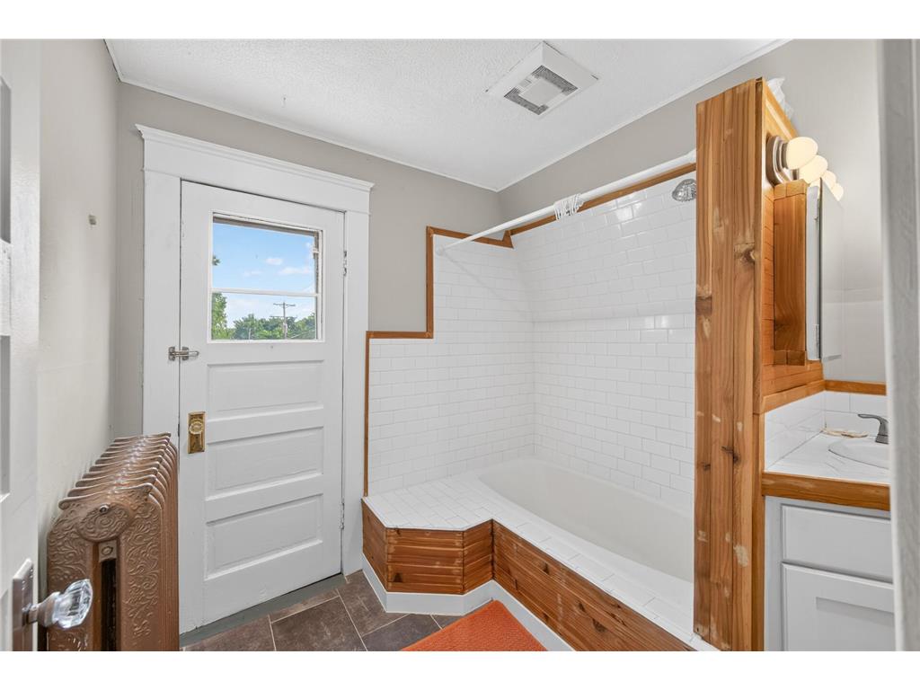 913 E 39th Street Minneapolis MN 55407 7045201 image27