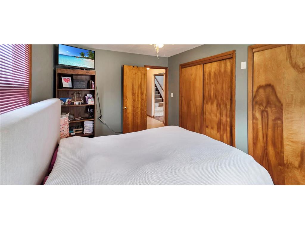 913 E Elm Street Redwood Falls MN 56283 7073818 image11