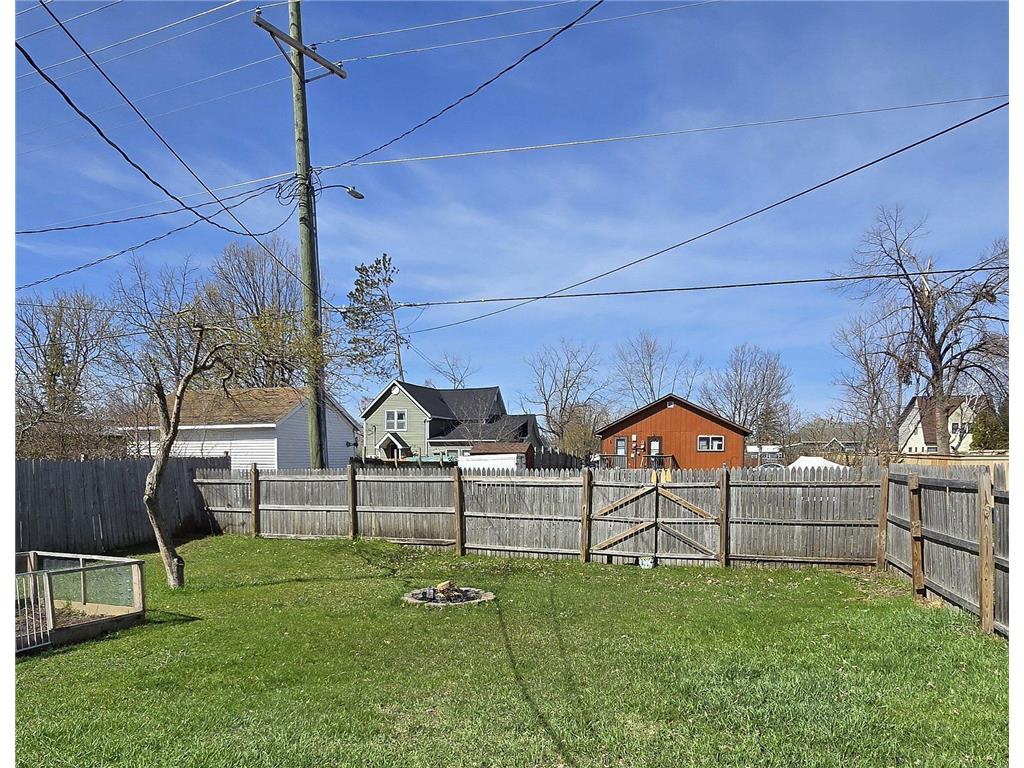 913 Mississippi Avenue NW Bemidji MN 56601 7070800 image11