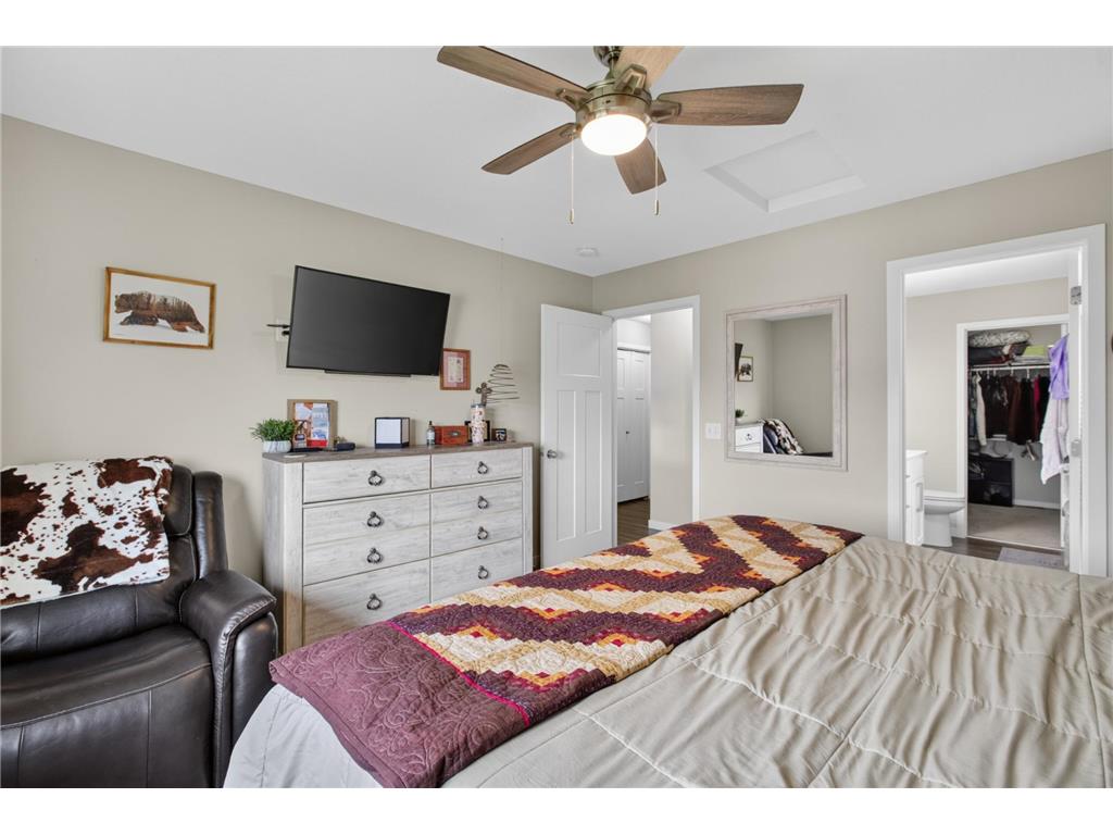 913 Moline Loop NW Isanti MN 55040 7112033 image15