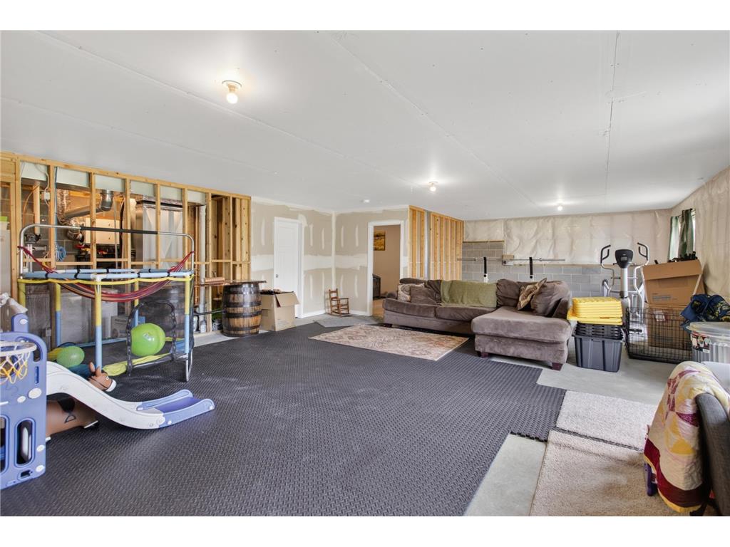 913 Moline Loop NW Isanti MN 55040 7112033 image17