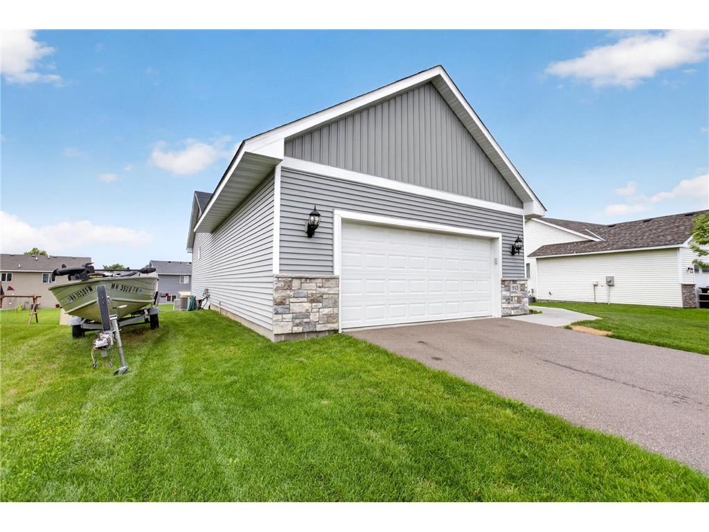 913 Moline Loop NW Isanti MN 55040 7112033 image4