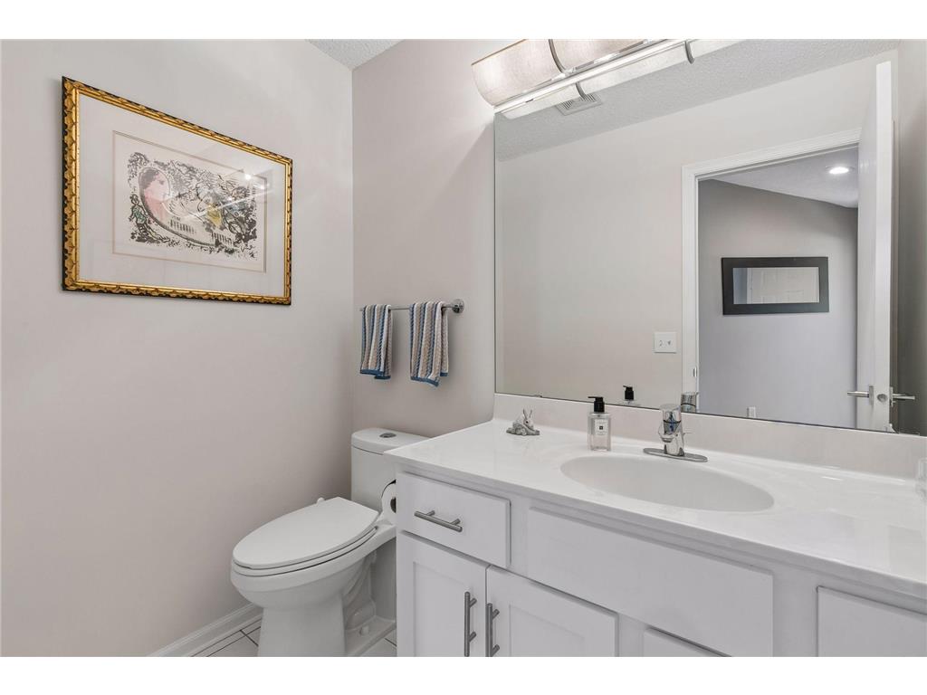 913 Oakwood Heights Circle Eagan MN 55123 7078992 image19