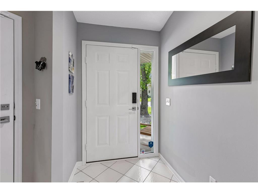 913 Oakwood Heights Circle Eagan MN 55123 7078992 image4