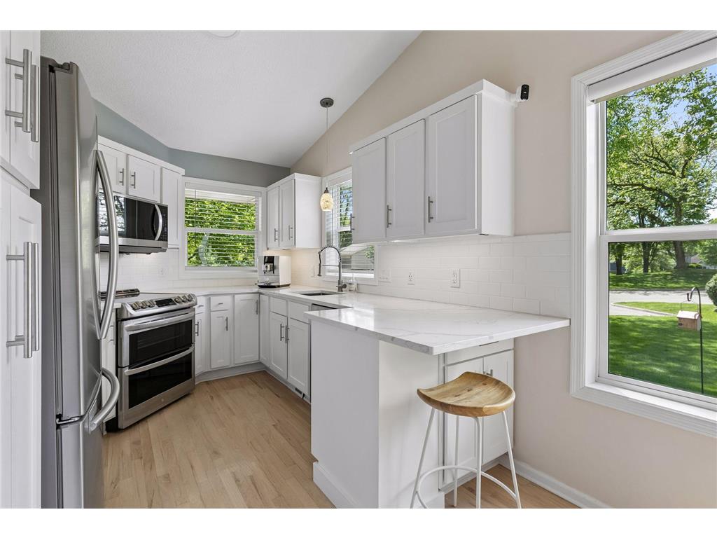 913 Oakwood Heights Circle Eagan MN 55123 7078992 image5