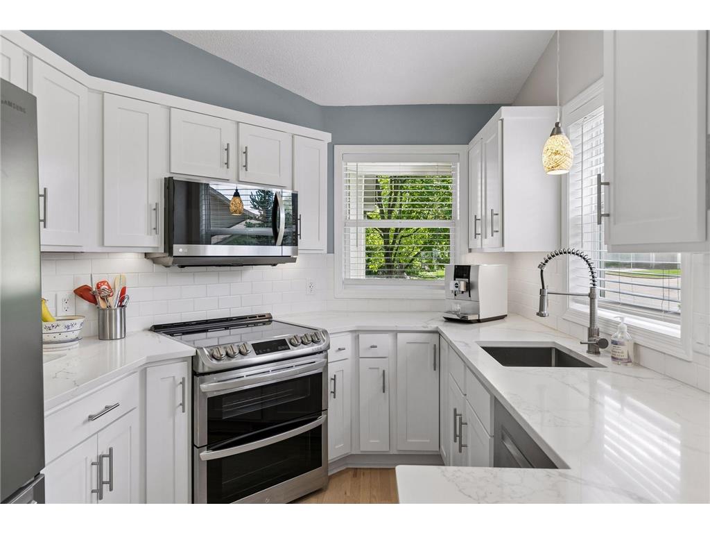 913 Oakwood Heights Circle Eagan MN 55123 7078992 image7
