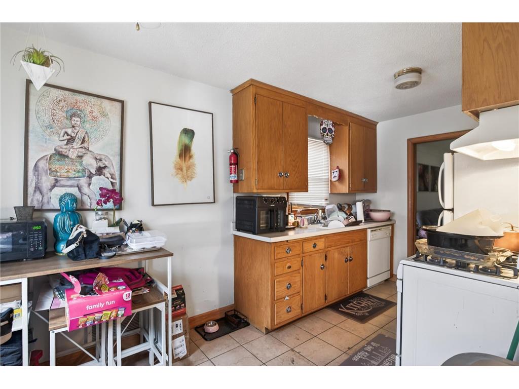 913 Russell Street Saint Paul MN 55106 7018980 image6