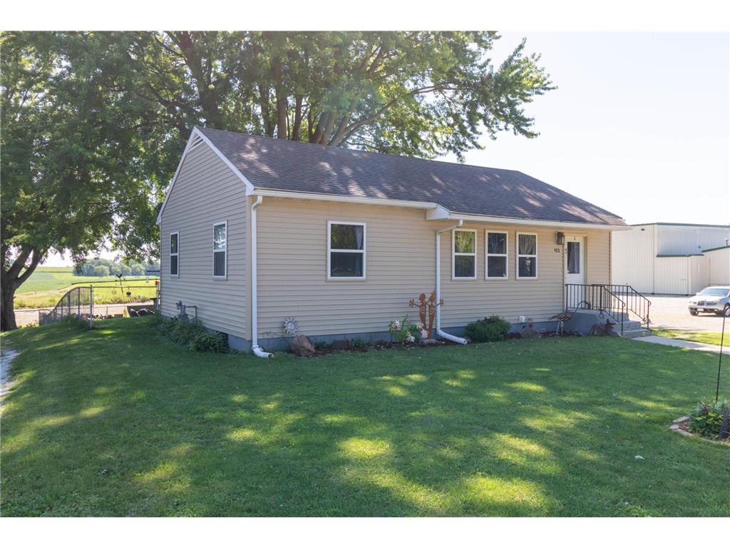 913 S Section Avenue Spring Valley MN 55975 6581541 image1