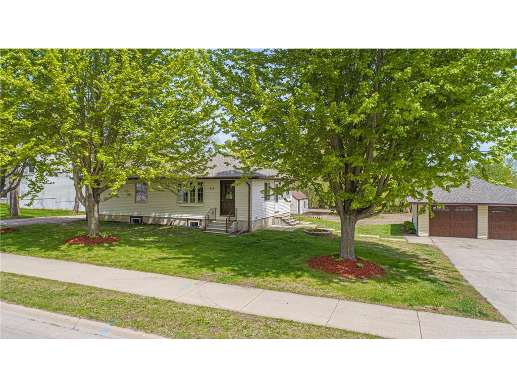 913 Western Avenue NW Faribault MN 55021 7072692 image5
