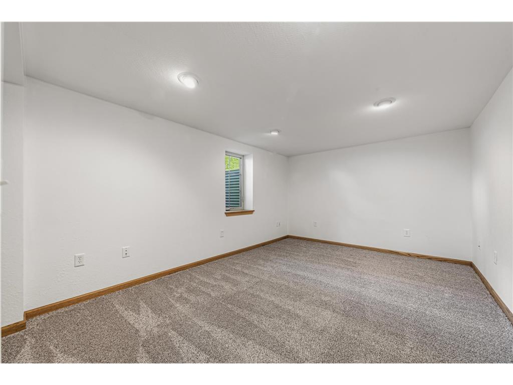 913 Western Avenue NW Faribault MN 55021 7072692 image51