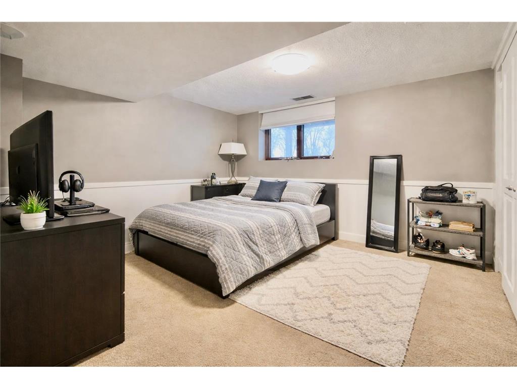 9130 Flyway Circle Eden Prairie MN 55347 - Neil 7049904 image13