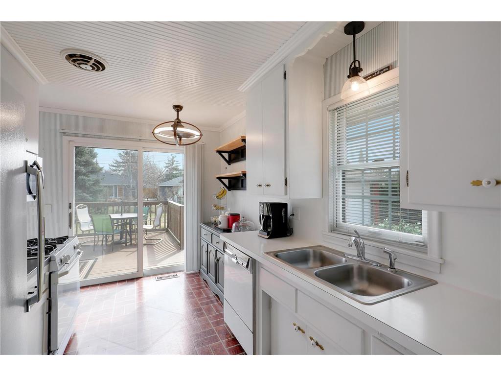 9131 12th Avenue S Bloomington MN 55425 7052403 image16