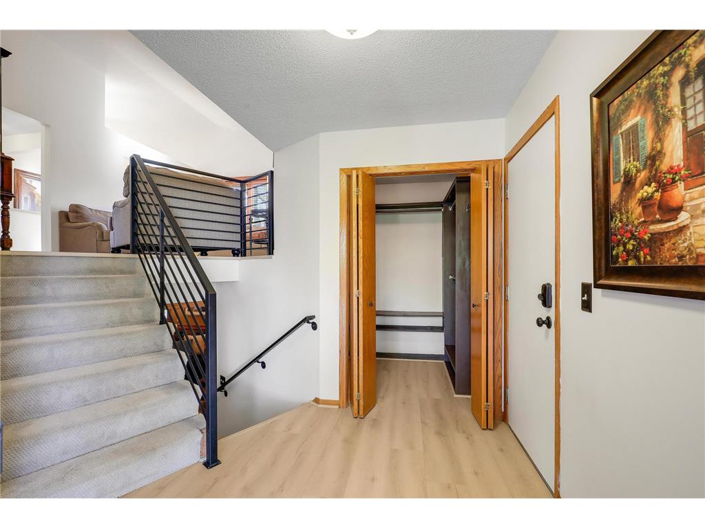 9132 Kirkwood Lane N Maple Grove MN 55369 6807670 image1