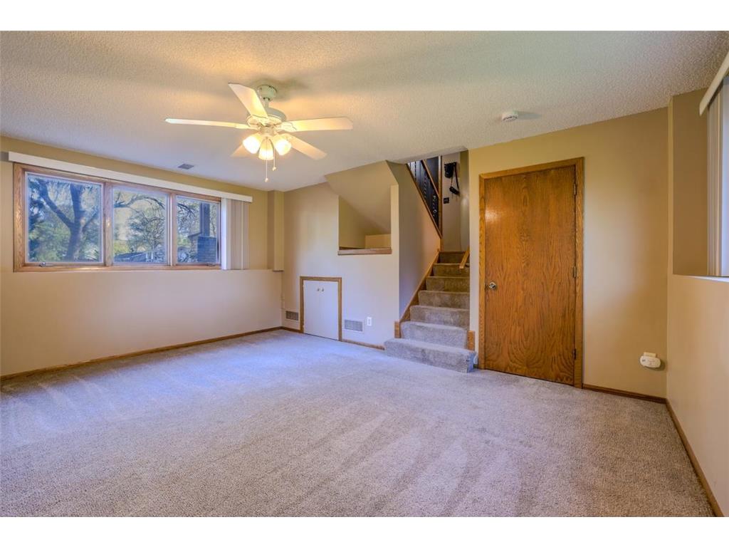 9135 36th Avenue N New Hope MN 55427 7072878 image19